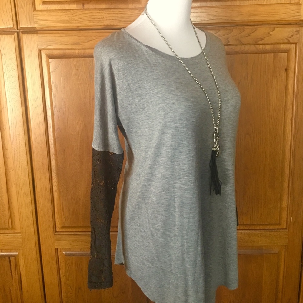 Anthropologie Bordeaux Gray Laced Tee